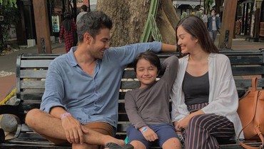 Bryan Mckenzie & Faradilla Yoshi Resmi Nikah, Reaksi Anak Disorot
