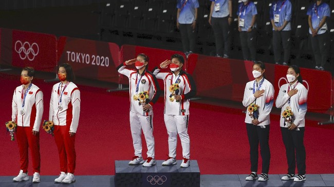 PSSI disindir netizen setelah mengunggah gambar dan ucapan selamat kepada peraih medali emas Olimpiade Tokyo 2020, Greysia Polii/Apriyani Rahayu.
