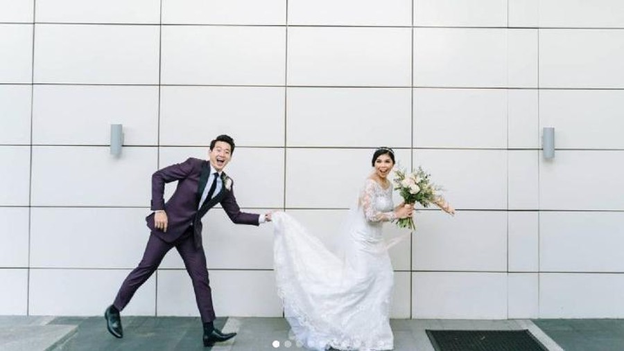 Greysia Polii Memakai Gaun Pengantin