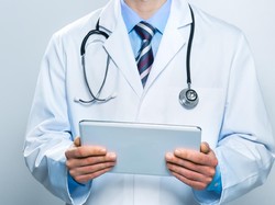 Polemik Dokter Spesialis di RI: Kurang 30 Ribu Dokter-Masih Terpusat di Jawa