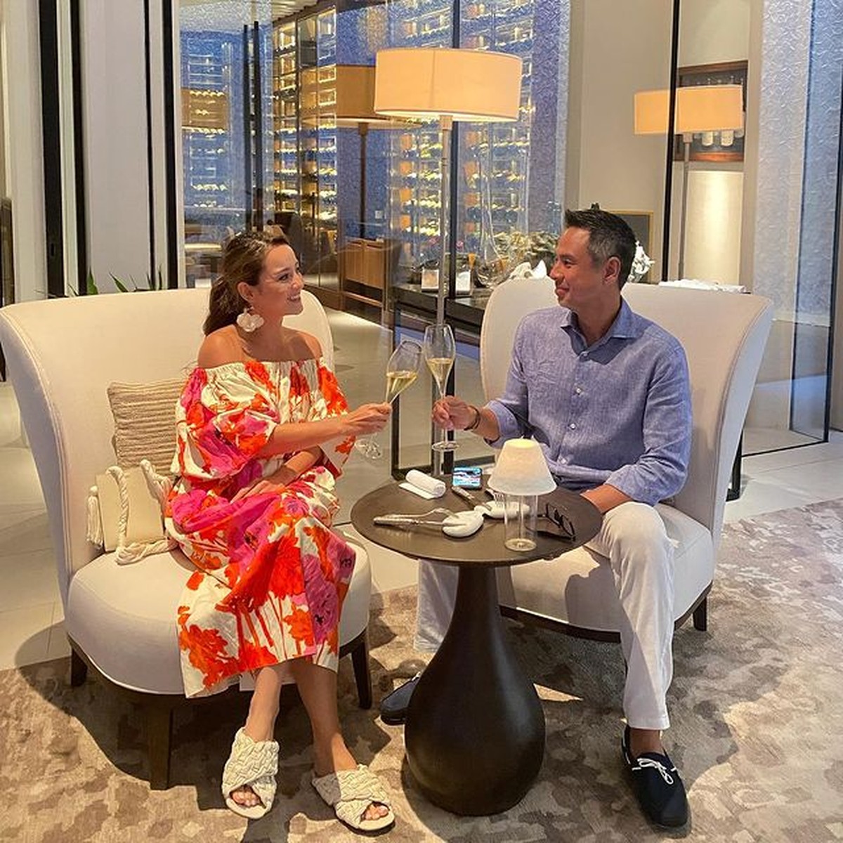 Julie Estelle dan David semakin tampak mesra setelah menikah pada Februari lalu&period; Yuk kita intip momen mesra mereka&excl;