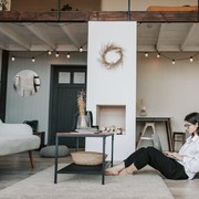 Capek Saat WFH? Ikuti Tips Berikut untuk Menjaga Mood Ketika Lelah Bekerja