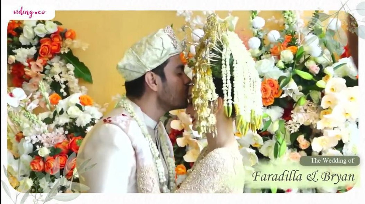 Kabar bahagia datang dari pasangan Faradilla Yoshi dan Bryan Mckenzie yang telah resmi menikah pada Minggu &lpar;1&sol;8&rpar;&period; Yuk intip momennya&excl;