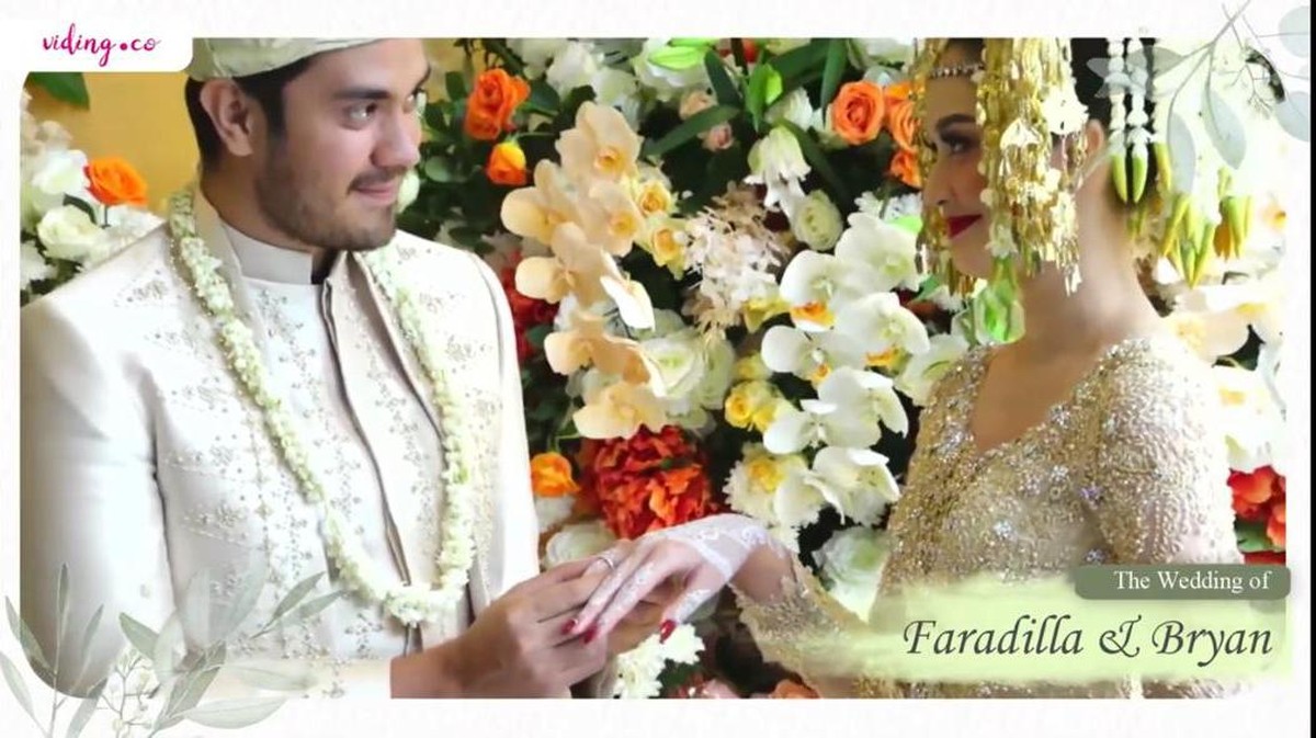 Kabar bahagia datang dari pasangan Faradilla Yoshi dan Bryan Mckenzie yang telah resmi menikah pada Minggu &lpar;1&sol;8&rpar;&period; Yuk intip momennya&excl;