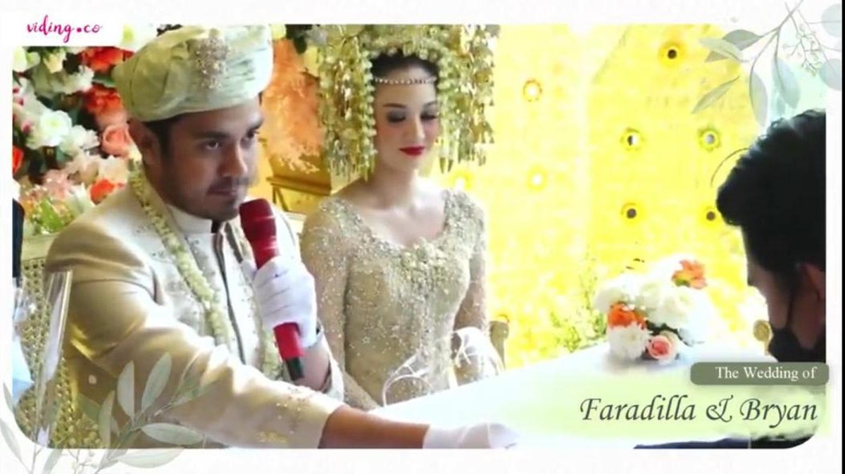 Kabar bahagia datang dari pasangan Faradilla Yoshi dan Bryan Mckenzie yang telah resmi menikah pada Minggu &lpar;1&sol;8&rpar;&period; Yuk intip momennya&excl;