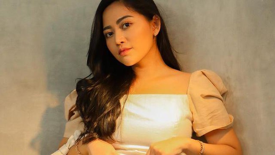 Rachel Vennya kerap membagikan foto penampilannya dengan berbagai ootd yang kece. Yuk kita intip penampilannya!
