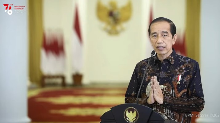Pernyataan Presiden Joko Widodo terkait Perkembangan Terkini PPKM, Senin (2/8/2021). (Tangkapan Layar Youtube Sekretariat Presiden) Pernyataan Presiden Joko Widodo terkait Perkembangan Terkini PPKM, Senin (2/8/2021). (Tangkapan Layar Youtube Sekretariat Presiden)