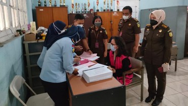 Ini Kata Muhammadiyah soal Jaksa Pinangki Lepas Hijab Usai Bebas Bersyarat
