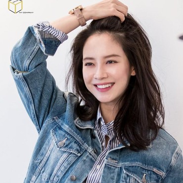 Penampilan Song Ji Hyo Terlihat 'Aneh', Penggemar Tuntut Ganti Stylist