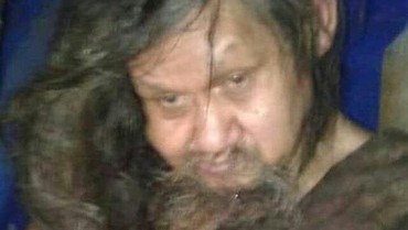 5 Fakta Mbah Fanani Petapa Dieng, Anak Pejuang NKRI hingga Rambut Bercahaya