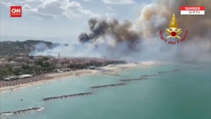VIDEO: Setelah Turki, Giliran Italia Dilanda Kebakaran
