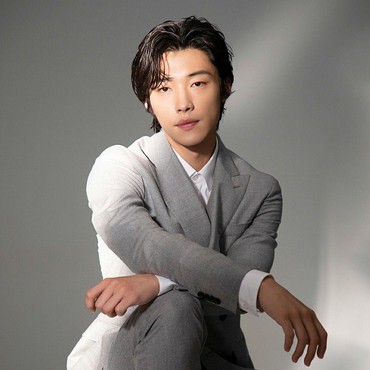 Sosok Woo Do Hwan yang Bakal Jadi Adik Hyun Bin di 'Made In Korea'