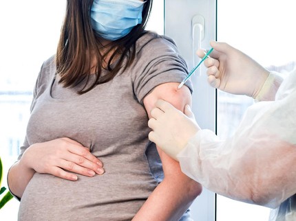 Vaksin Moderna dan Pfizer Disebut Efektif Cegah COVID-19 pada Bunda Hamil