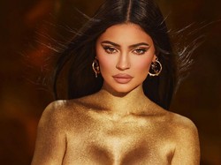 Mengintip Perayaan Ultah Kylie Jenner ke-24, Mewah Walau Hanya di Rumah