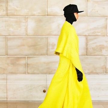 img-title Ini Ide OOTD untuk Hijabers dari Koleksi Runway Fall/Winter 2021