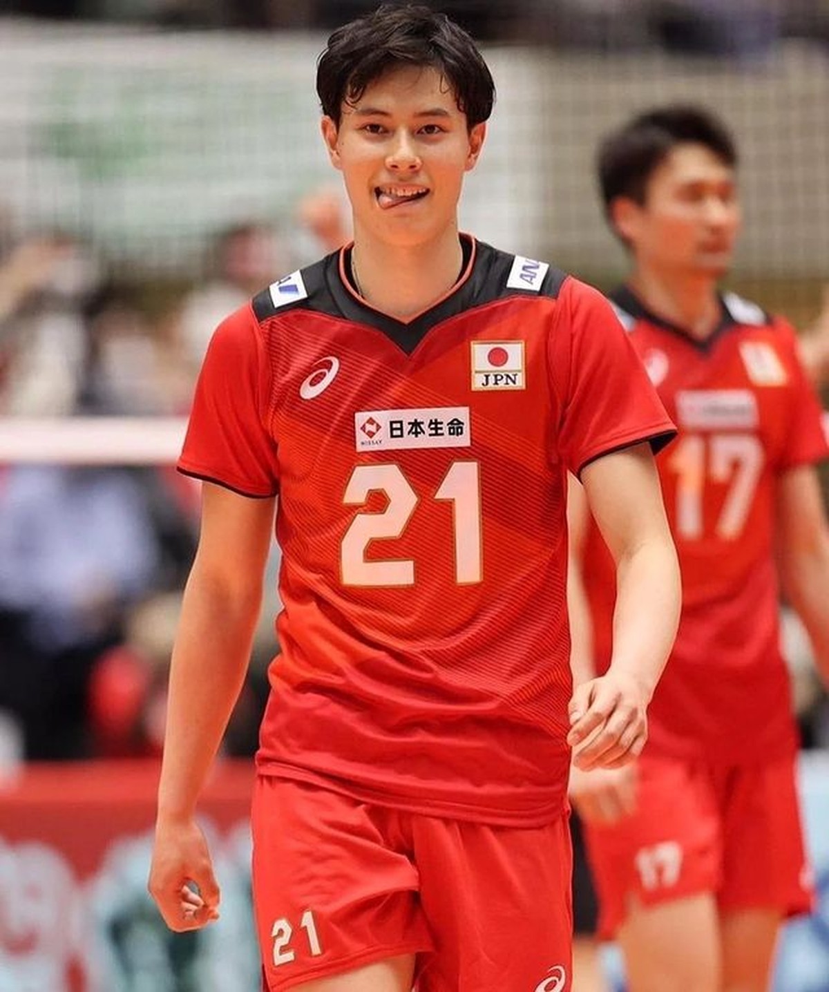 Atlet voli Jepang memiliki wajah yang tampan&period; Aktor Nicholas Saputra terseret karena disebut kembaran&period; Yuk intip pesona sang atlet&excl;