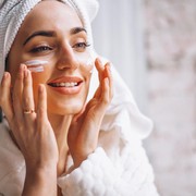 Obat Racikan Dokter, Lebih Ampuh untuk Menghilangkan Jerawat?