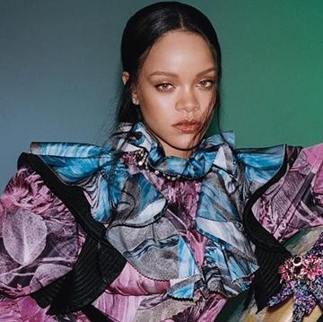 Terbang Langsung ke Prancis, Rihanna Siap Luncurkan Parfum Perdana Hasil Kolaborasinya dengan Ahli Parfum