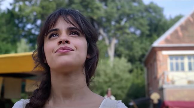 Camila Cabello Tampil Atraktif Di Trailer Baru Cinderella