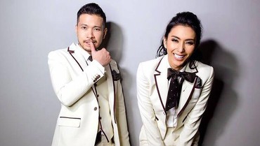 img-title Tyas Mirasih Dinikahi Tengku Tezi, Eks Suami Beri Pesan Menohok: Jangan...