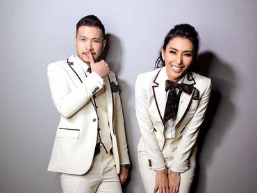 img-title Tyas Mirasih Dinikahi Tengku Tezi, Eks Suami Beri Pesan Menohok: Jangan...
