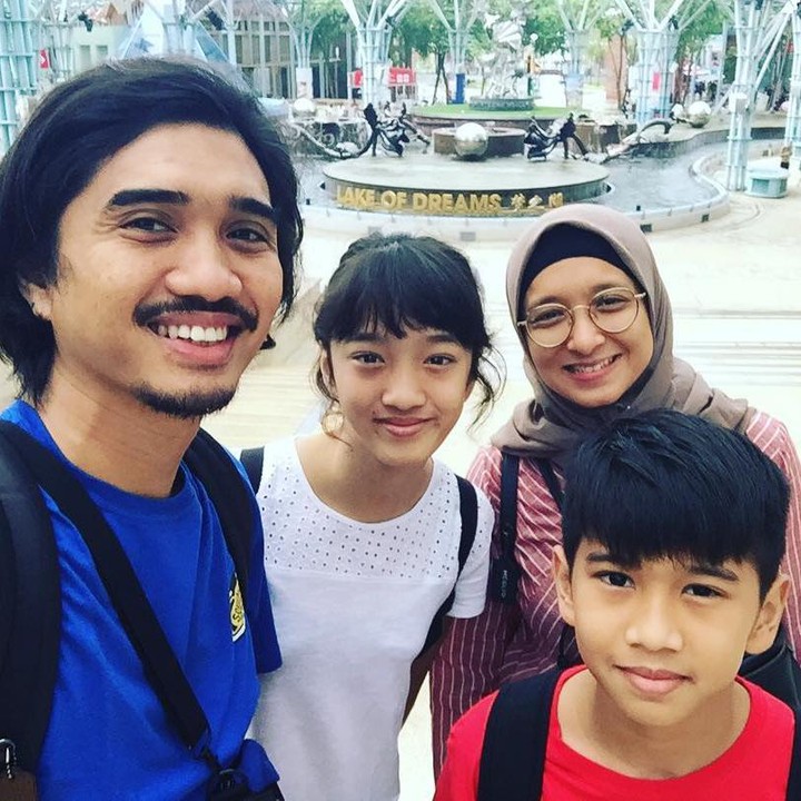<p>Akhdiyat Duta Modjo alias Duta Sheila On 7 menjadi salah satu tokoh musisi kenamaan Tanah Air. Selain aktif di dunia musik, ia juga mengemban peran sebagai Ayah dua anak. (Foto: Instagram @pakduta)</p>