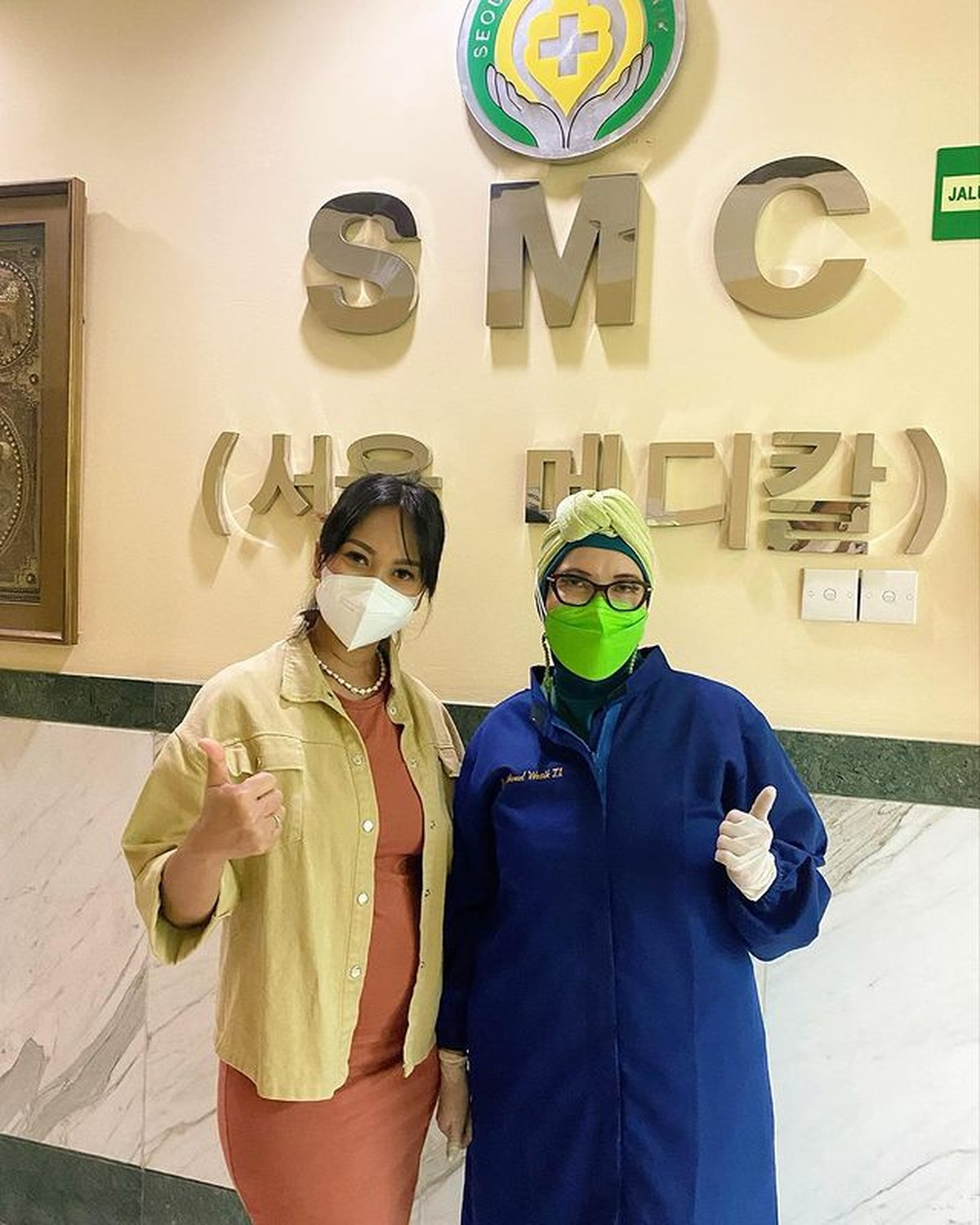 Nola B3 penyanyi senior yang telah vakum mengumumkan kehamilan anak ke 4 di usia 43 tahun pada &lpar;11&sol;7&rpar;&period; Yuk intip nola dan babybumpnya&excl;