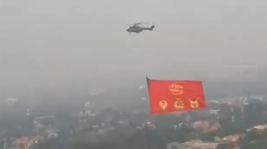 Heboh Video Helikopter Kibarkan Bendera Komunis, Ini Faktanya