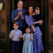Sayang Anak, Ini Koleksi Kalung Kate Middleton dengan Inisial Nama Anaknya