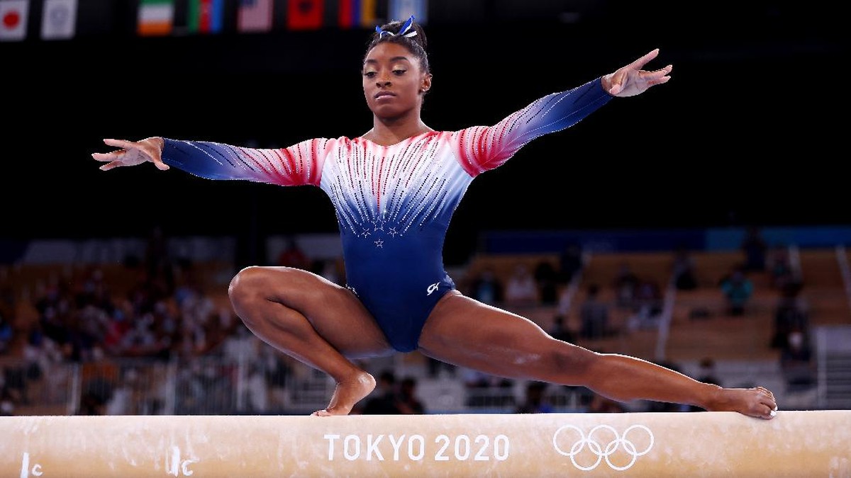 FOTO: Kilau Simone Biles dan Leotard Bertabur Kristal