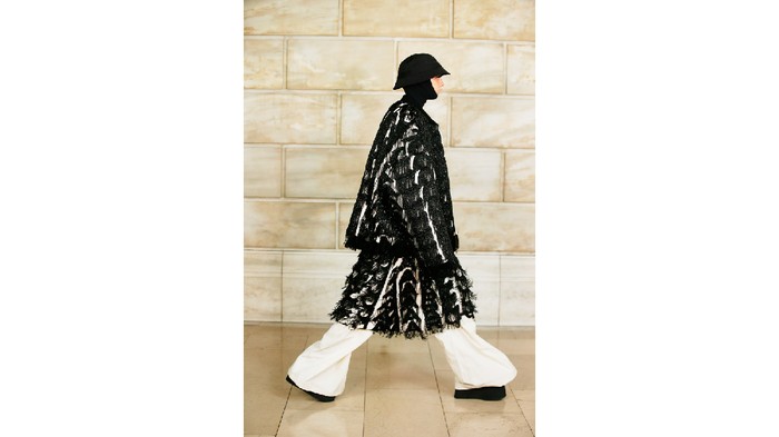 Ide OOTD untuk Hijabers/Marc Jacobs fall/winter 2021