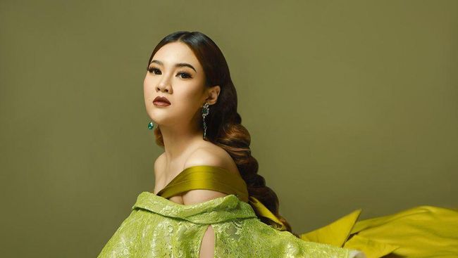 Lirik Lagu Lewung - Nella Kharisma