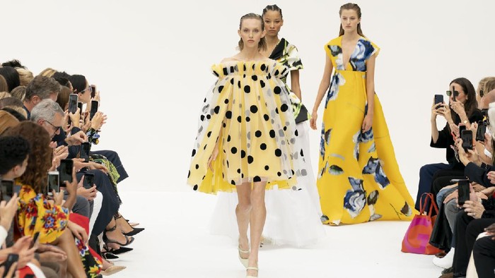 Kembali Digelar New York Fashion Week Wajibkan Kartu Vaksin Sebagai Syarat Masuk