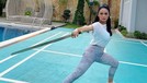 Krisdayanti telah berhasil menurunkan berat badannya sebanyak 8kg kurang dari 10 bulan&period; Yuk kita intip penampilan terbarunya&excl;