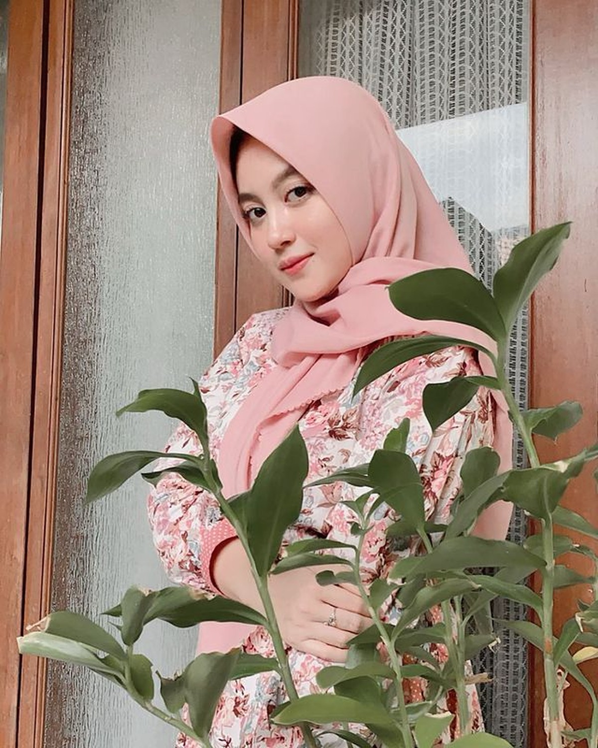Pesona Nabilah Ayu Eks JKT48 Berhijab Cantinya Bikin Adem