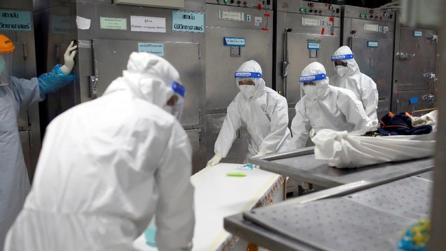 Thailand mencatat rekor kasus harian Covid-19 dan kematian akibat infeksi virus corona dalam 24 jam belakangan hingga Rabu (4/8) pagi.