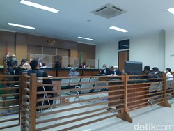 Sidang Dugaan Korupsi Masker, Saksi Ungkap Peran Kadinkes Banten