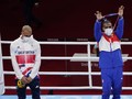 Kalah di Final, Petinju Inggris Ogah Kalungkan Medali Perak