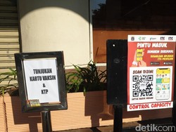 Cerita Pengunjung ITC Bela-belain Cetak Sertifikat Vaksin Demi Servis HP