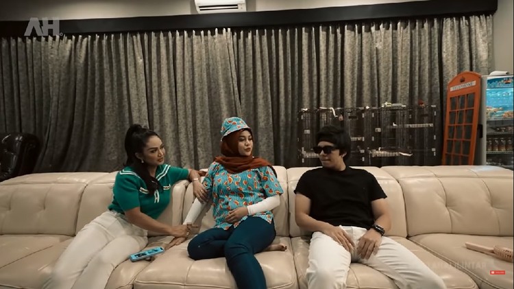 Aurel dan Atta Aurel dan Atta