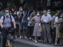 Kembali Diamuk Corona, Inikah Penyebab Lonjakan COVID-19 di China?