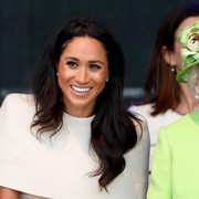 5 Gaya Fashion Meghan Markle Ini Ternyata Nggak Sesuai Aturan Kerajaan