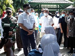 Luhut Datangi Solo Raya, Ingin Vaksinasi Corona Rampung September