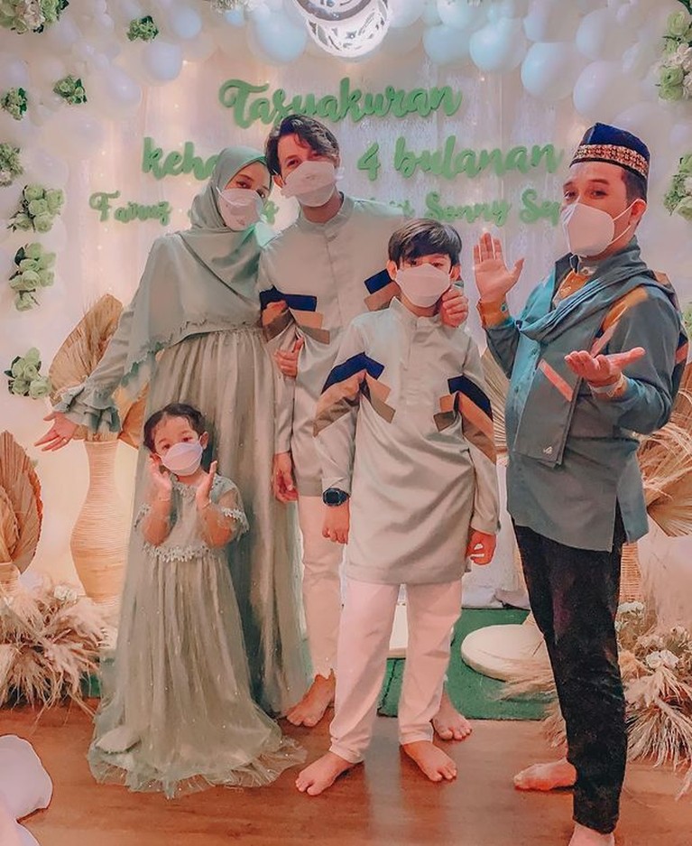 Momen Tasyakuran 4 Bulanan Anak ke-3 Fairuz A Rafiq & Sonny Septian