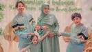 Fairuz A Rafiq menggelar acara tasyakuran atas kehamilan anak ke 3 nya yang sudah memasuki usia 4 bulan&period; Yuk intip&excl;