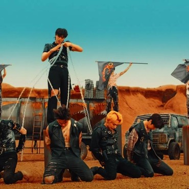 Lirik Lagu Shut Up Crazy Hot! - ONEUS