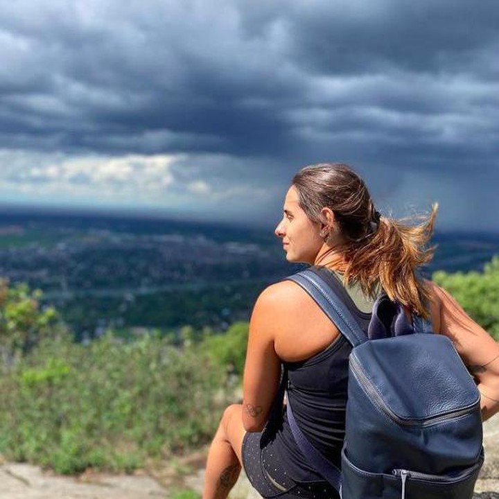 <p>Pamela Ware memiliki dua medali perunggu dari Kejuaraan Akuatik Dunia 2013. Ia berpasangan dengan <em>partner</em>-nya Jennifer Abel. (Foto: Instagram @pamelaware)</p>