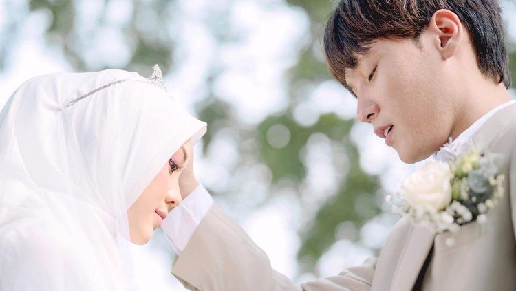 Pernikahan Daehoon dan Julia Prastini