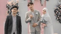 <p>Pernikahan mereka juga dihadiri oleh artis Syakir Daulay nih, Bunda. Syakir mengatakan keduanya mirip Le Min Ho dan Jennie Blackpink. (Foto: Instagram: @syakirdaulay)</p>