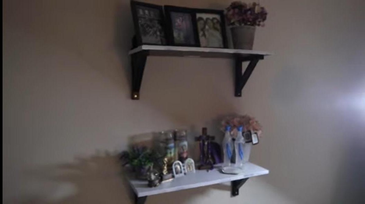 Gisela Cindy diketahui menempuh pendidikan di Kanada hingga ia mendapatkan izin menetap disana&period; Yuk intip potret kehidupannya&excl;